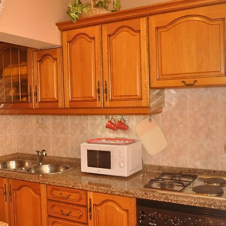 Apartment Luar *